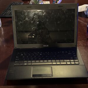ASUS X44L 14" Core i3 2.10GHz 4GB 500GB HDD Black Laptop 2011